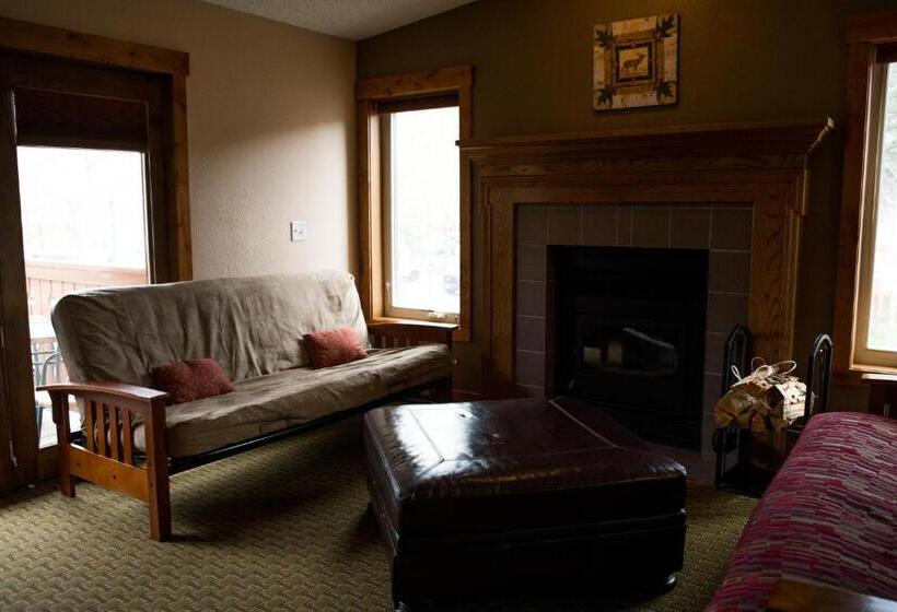 סוויטת 3 חדרי שינה, Silver Moon Inn