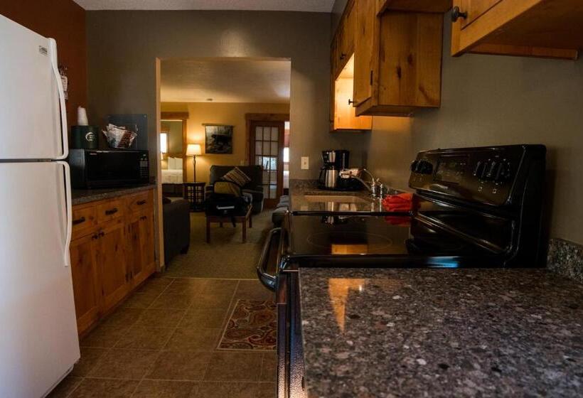 סוויטת 2 חדרי שינה, Silver Moon Inn