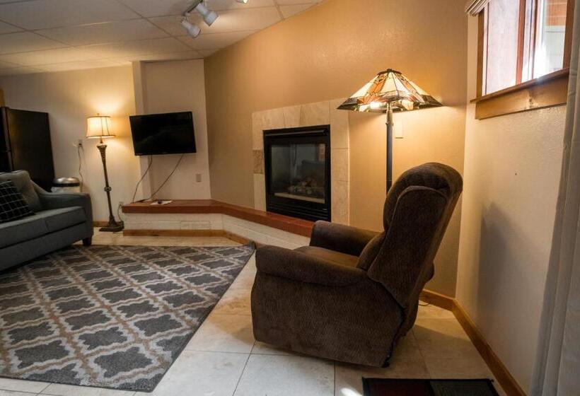 דירת חדר בקומת קרקע, Silver Moon Inn