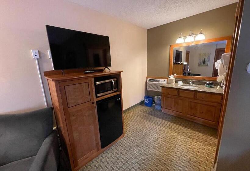 חדר משפחתי, Silver Moon Inn