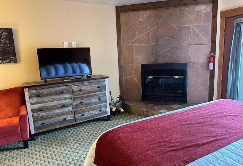 キングサイズベッドのスタンダードルーム, Silver Moon Inn