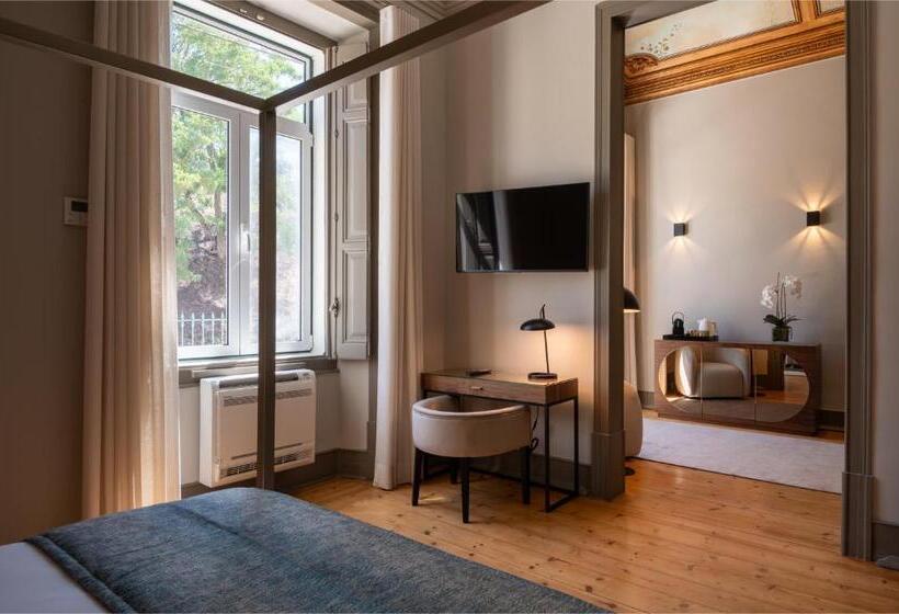 キングサイズベッドのデラックススイート, Lilases Boutique House & Garden