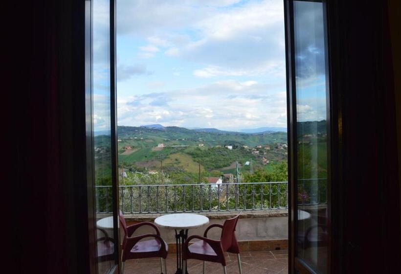 Номер Стандарт Вид на Горы, Villa Tre Colli Agri B&b