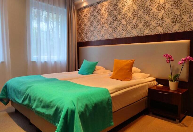 经典单人间, Zamek Centrum