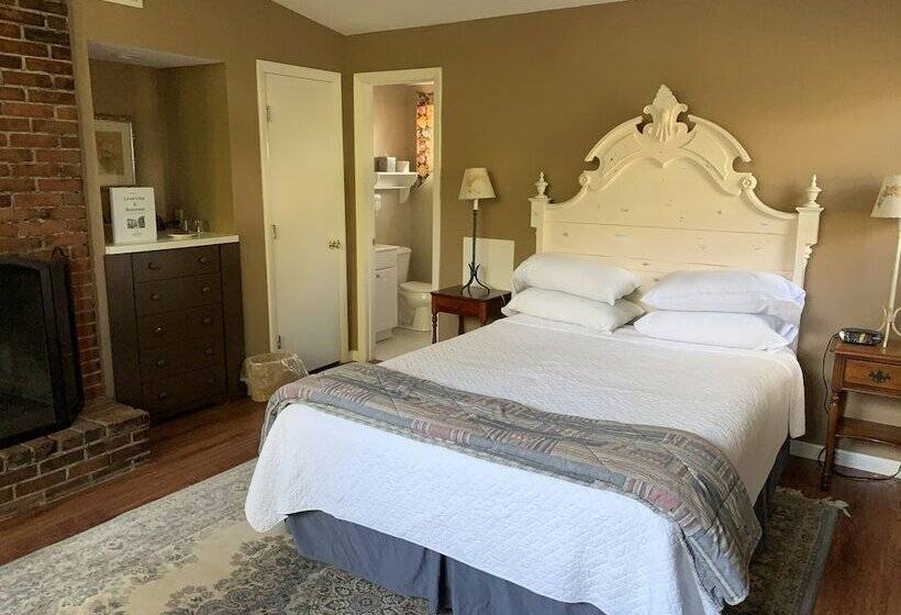 Номер Стандарт, Lovett S Inn And Restaurant
