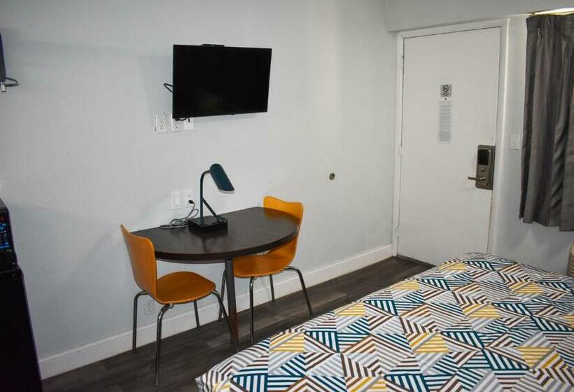 Standard-huone King-vuode, Motel 6 Columbus Oh Osu North