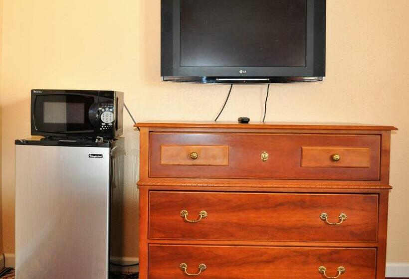 غرفة ديلوكس سرير كينج, A Nights Inn