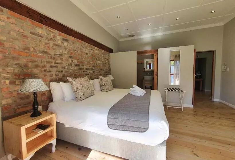 اتاق لوکس, Two Fat Owls Guesthouse