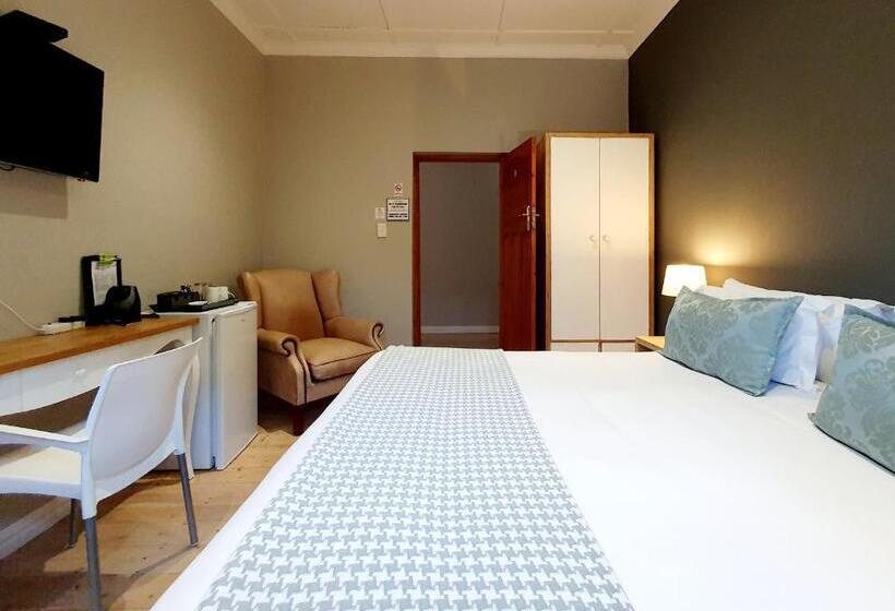 اتاق لوکس, Two Fat Owls Guesthouse