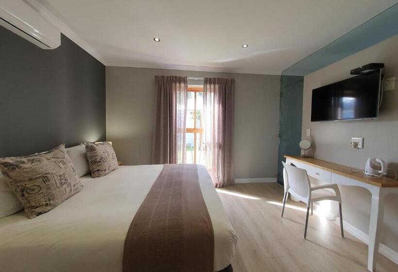 اتاق لوکس, Two Fat Owls Guesthouse