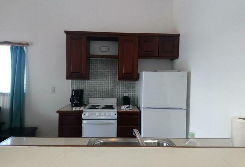 سوییت, Tres Cocos Resort