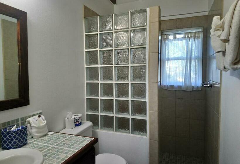 سوییت, Tres Cocos Resort