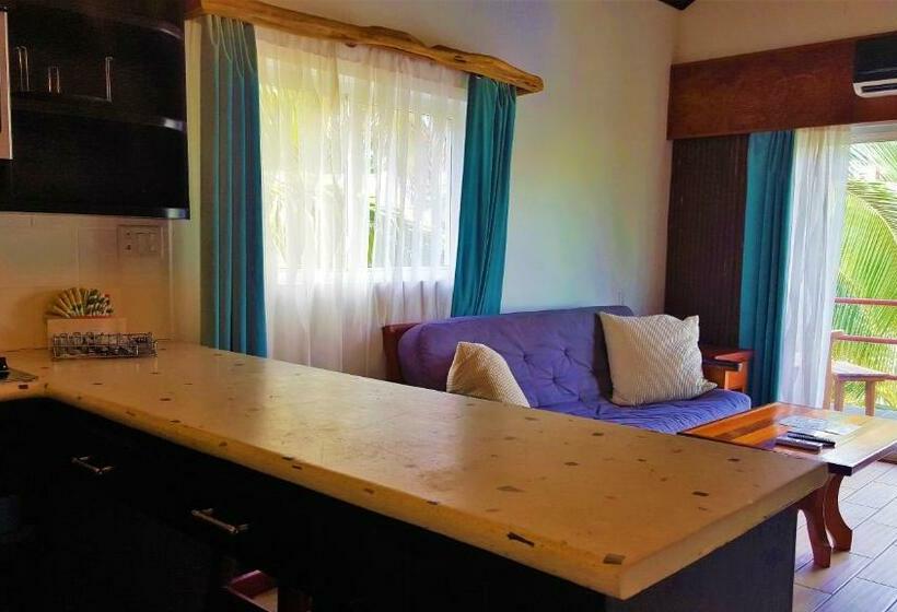 جناح ديلوكس, Tres Cocos Resort