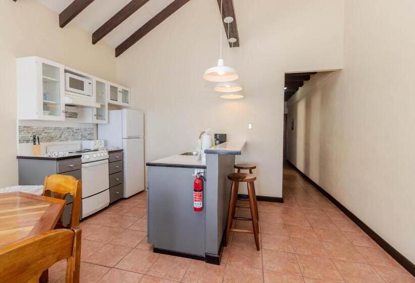 سوییت, Tres Cocos Resort