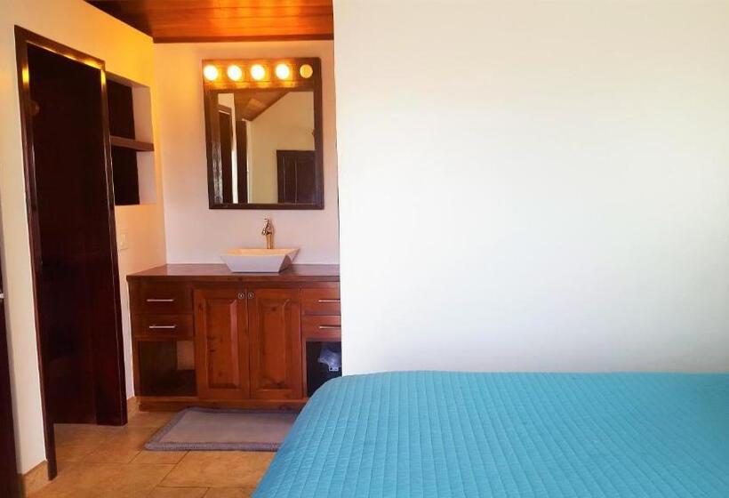 سوییت سوپریور با چشمانداز دریا, Tres Cocos Resort