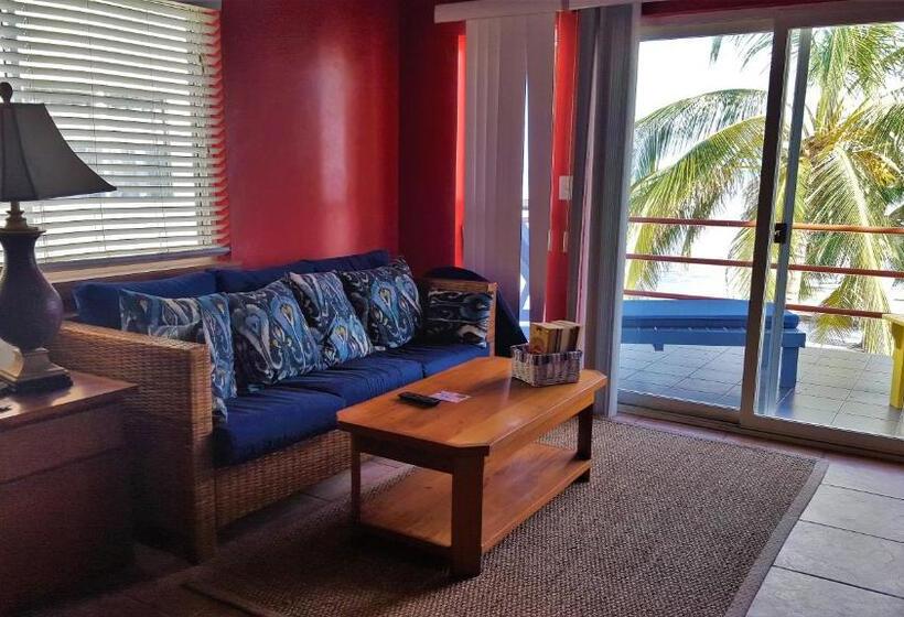 سوییت جونیور با چشمانداز دریا, Tres Cocos Resort