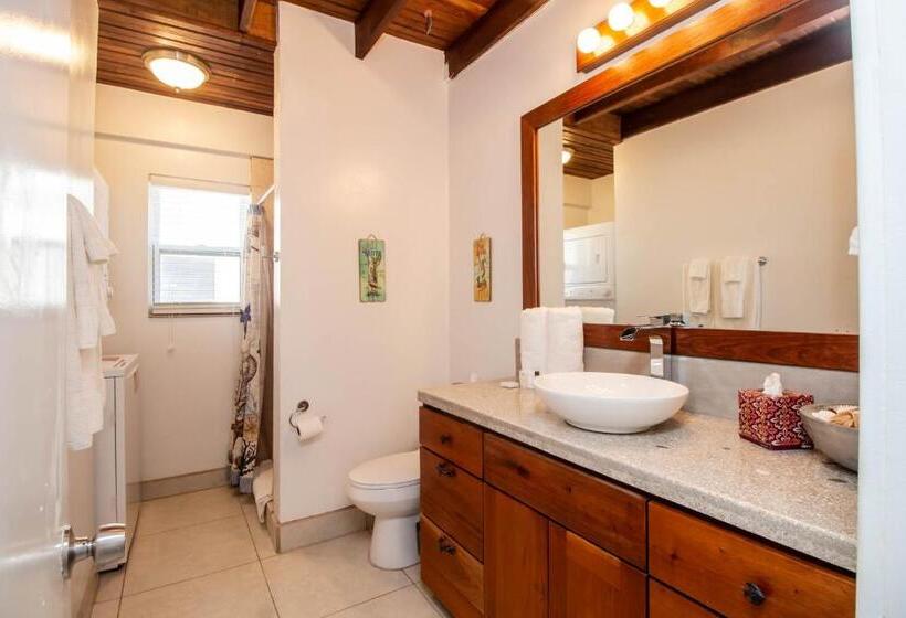 سوییت با چشمانداز دریا, Tres Cocos Resort