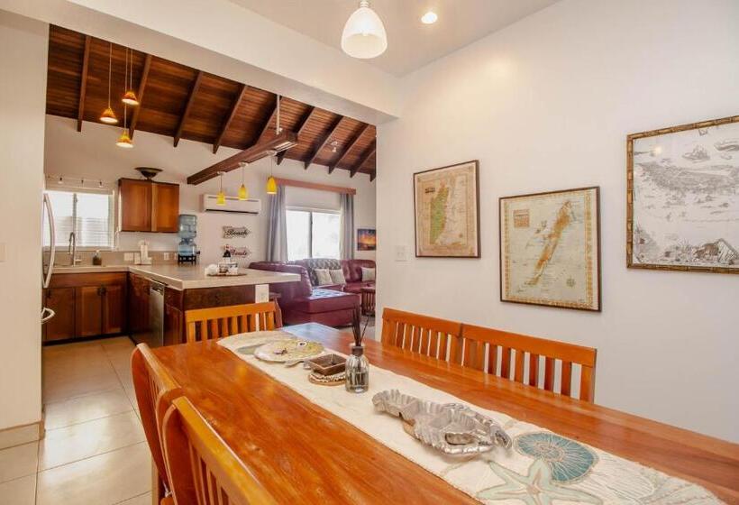 سوییت با چشمانداز دریا, Tres Cocos Resort