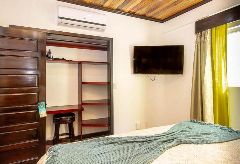 آپارتمان 1 خوابه با چشمانداز دریا, Tres Cocos Resort