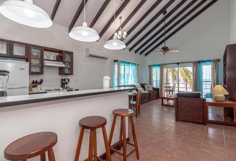 سوئیت با بالکن, Tres Cocos Resort