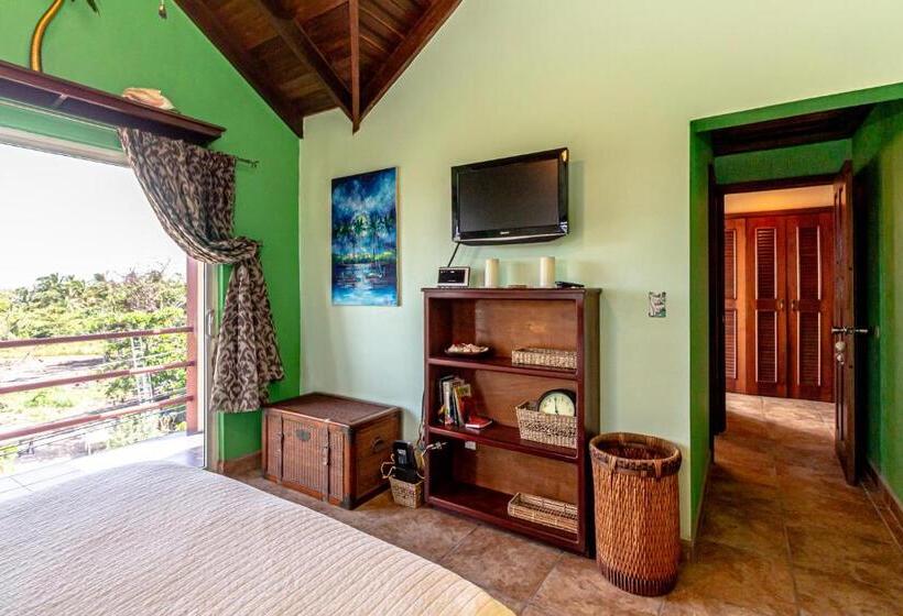 سوییت جونیور با چشمانداز استخر, Tres Cocos Resort