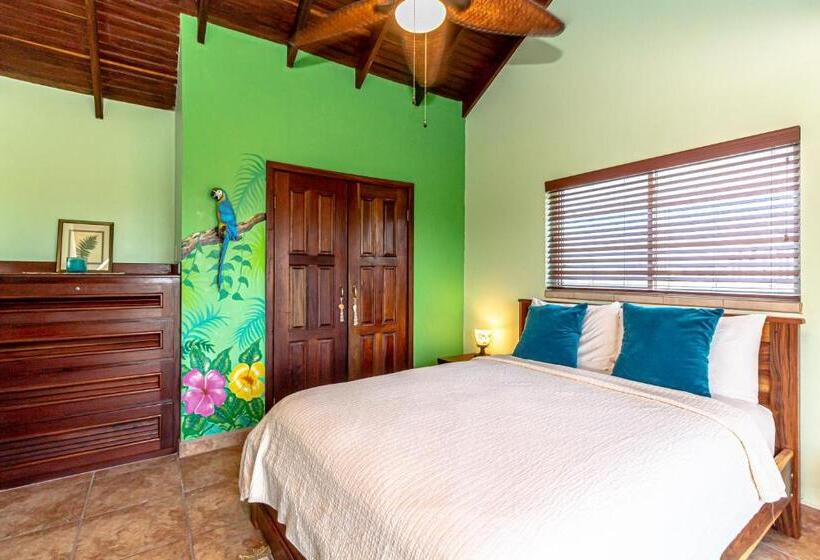 سوییت جونیور با چشمانداز استخر, Tres Cocos Resort