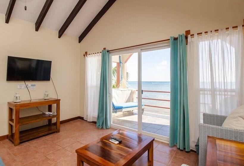 غرفة دور أخير, Tres Cocos Resort