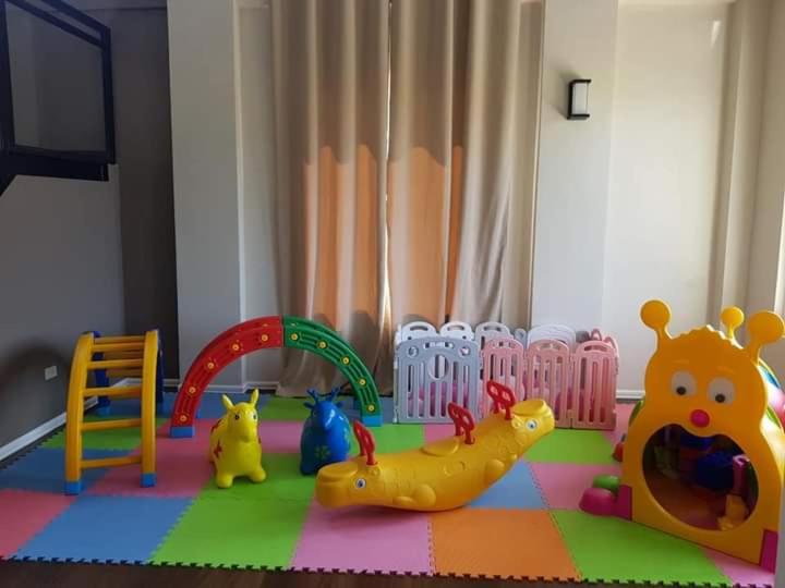 سوییت خانوادگی, A And G Lodge