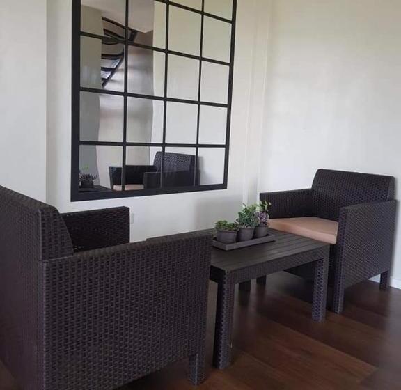 اتاق استاندارد چهار تخته, A And G Lodge