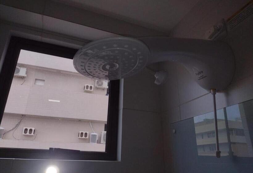 标准工作室, Compact Tambaú 408