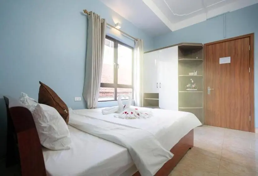 اتاق استاندارد, Fancy Hostel And Bar