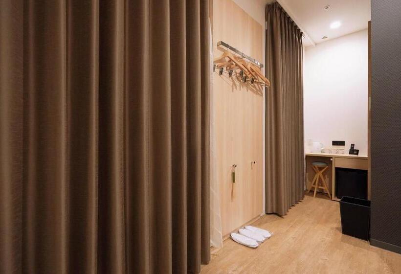 Habitació Triple Estàndard, Park Central Sakura