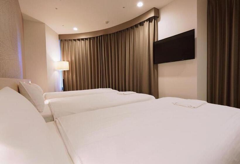 Habitació Triple Estàndard, Park Central Sakura