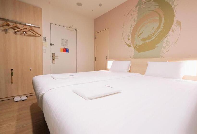 Habitació Quàdruple Estàndard, Park Central Sakura