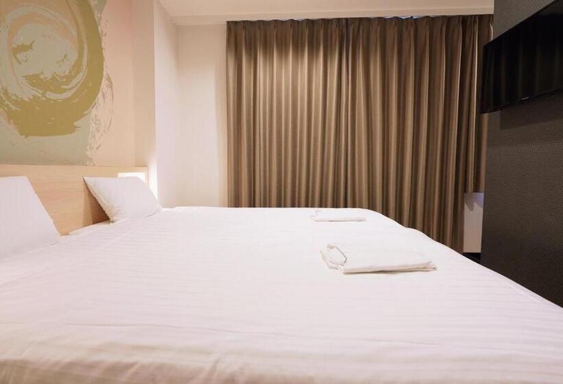 Habitació Quàdruple Estàndard, Park Central Sakura