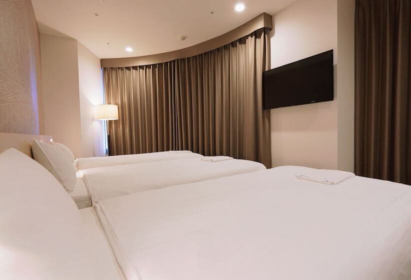 Habitació Triple Estàndard, Park Central Sakura