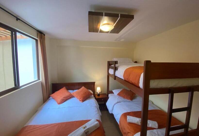 スタンダード4人部屋, Hostal Magdala