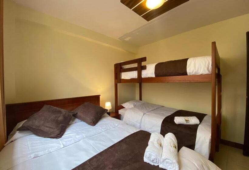 スタンダード4人部屋, Hostal Magdala