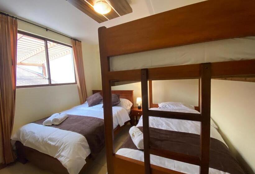 スタンダード4人部屋, Hostal Magdala