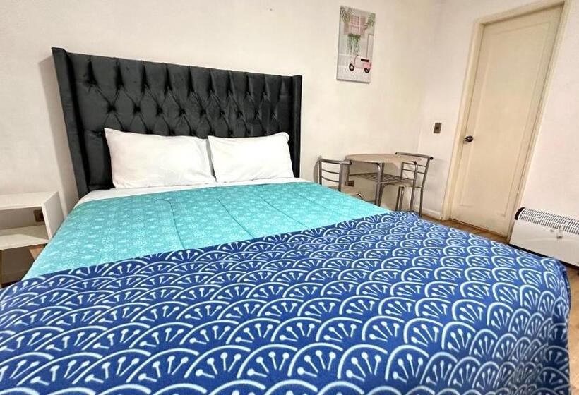 غرفة قياسية, Hostal