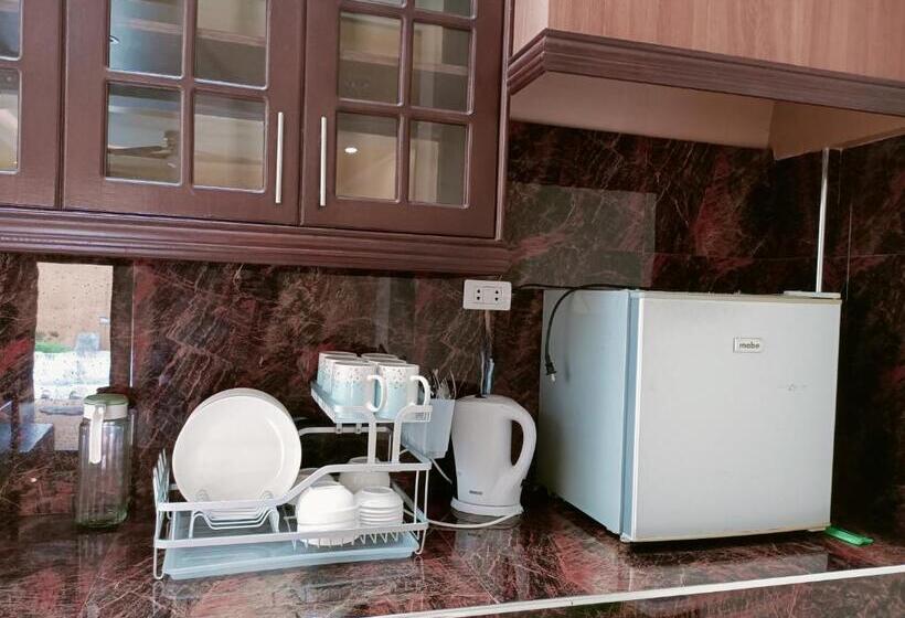 خانه 2 خوابه, Raymundo Residence