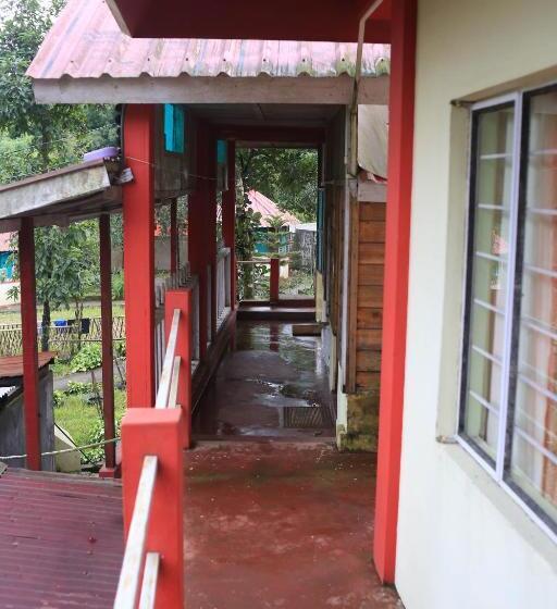 غرفة قياسية ثلاثية, Stay Inn Ribsweet Homestay