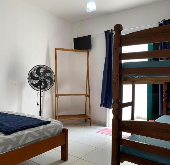 חדר סטנדרט לארבעה, Aloha Suites