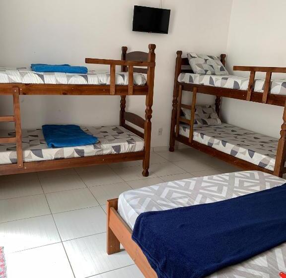 סוויטה משפחתית, Aloha Suites