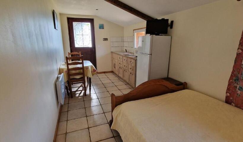 غرفة قياسية, Au Bosquet Fleuri