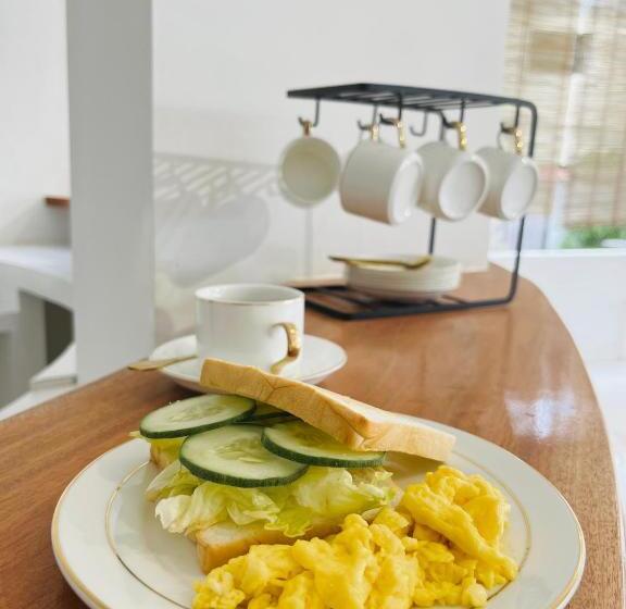 اتاق اکونومی, Fun