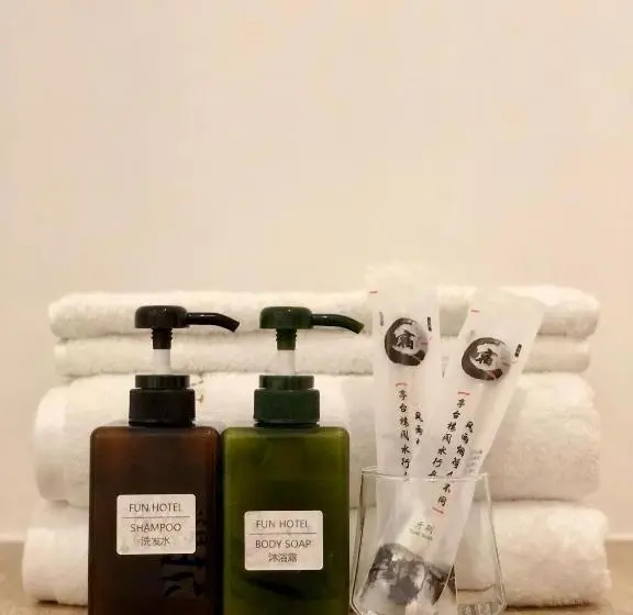 Habitació Deluxe, Fun