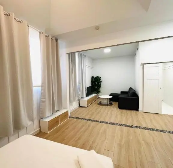 Deluxe Neljän Hengen Huone, Suites Puente De Hierro