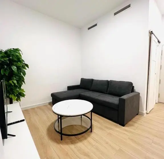 Deluxe Neljän Hengen Huone, Suites Puente De Hierro