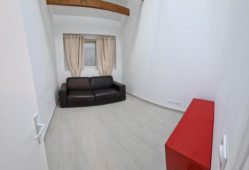 Апартаменты 1 Спальня Нижний Этаж, Le 23